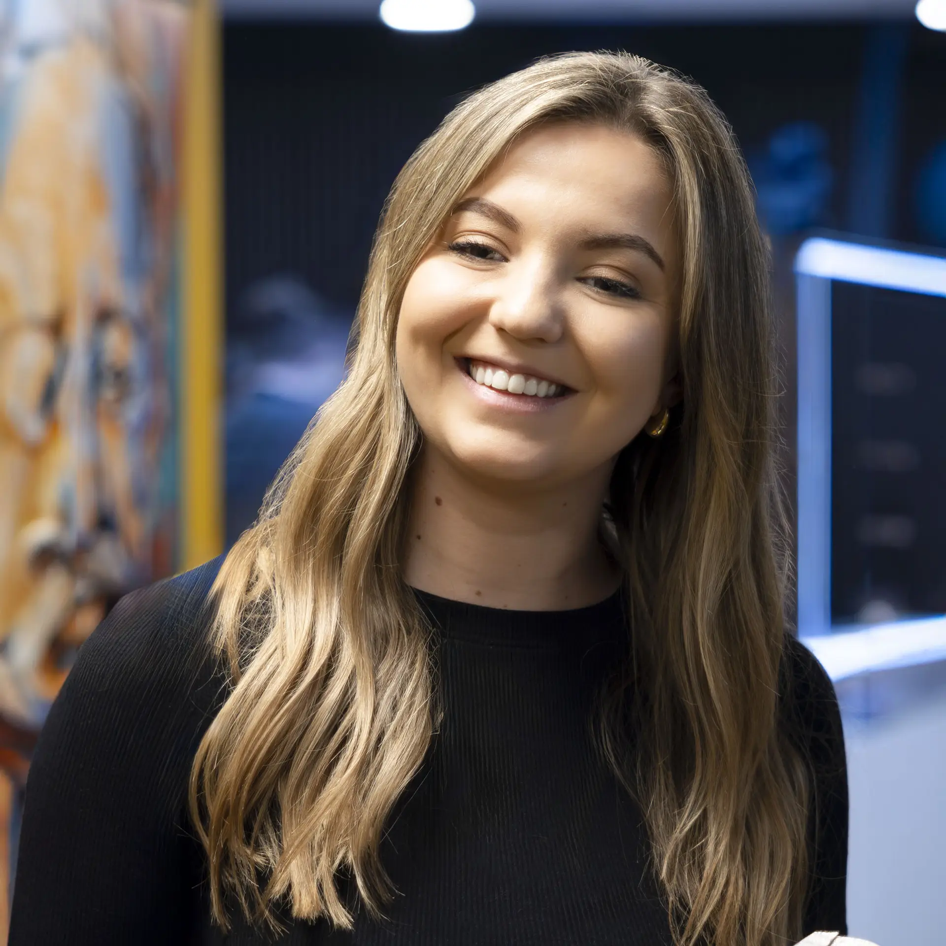 Isabella Friseur Erding – Ihre Styling-Expertin im Team von Salon Haarem.