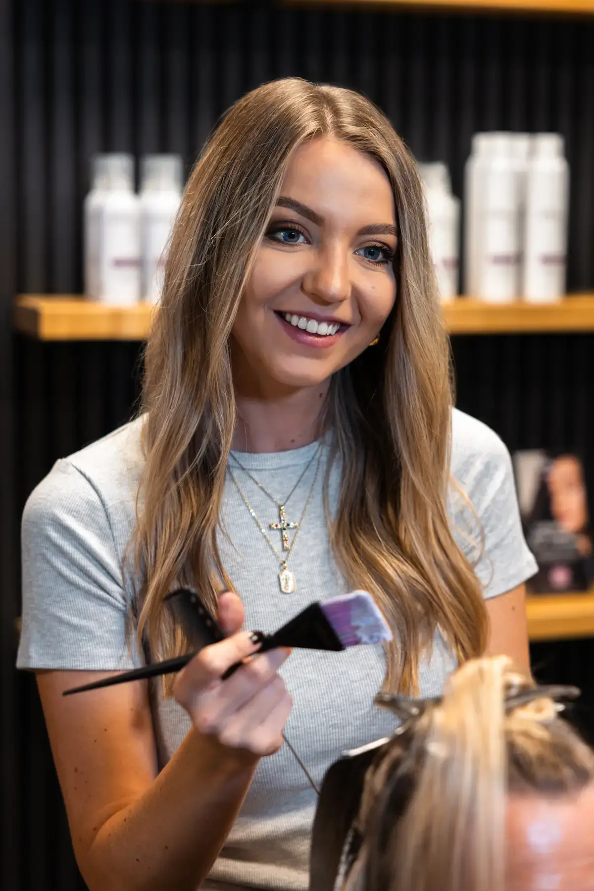 Isabella Friseur Erding – Ihre Styling-Expertin im Team von Salon Haarem.